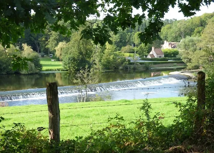 L'aigrette Moderne, Ensoleille Et Bien Place Thury-Harcourt-le-Hom