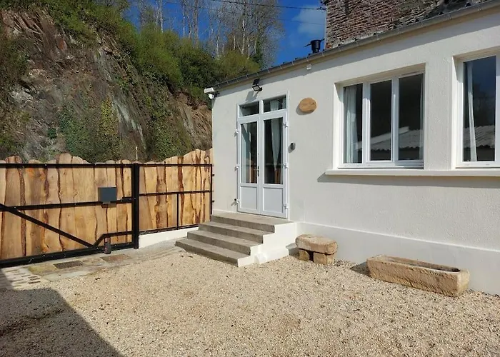 L'aigrette Moderne, Ensoleille Et Bien Place * Thury-Harcourt-le-Hom