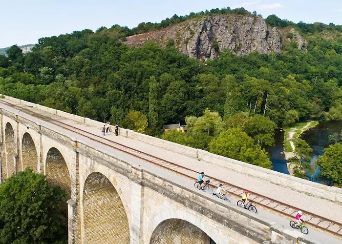 L'aigrette Moderne, Ensoleille Et Bien Place * Thury-Harcourt-le-Hom